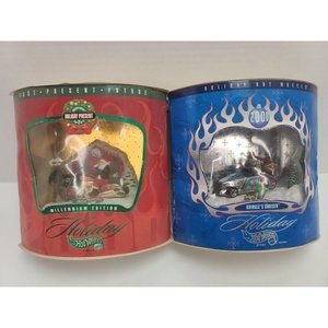 Hot Wheels Holiday Millennium Edition 2000 & Kringle's Kruiser 1999 Collectibles